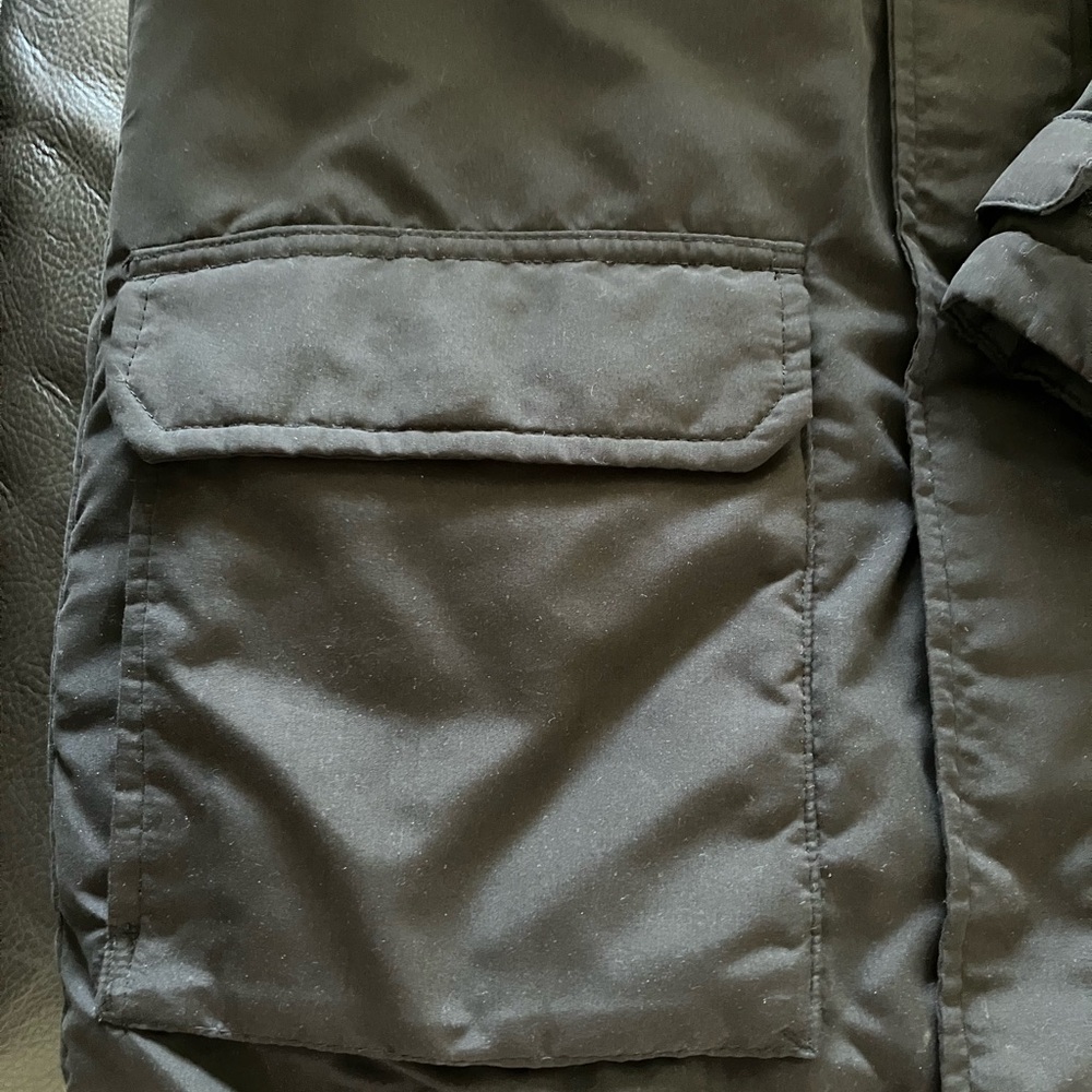 Old Navy Boy’s Black Jacket Size 18/20 - Picture 3 of 6